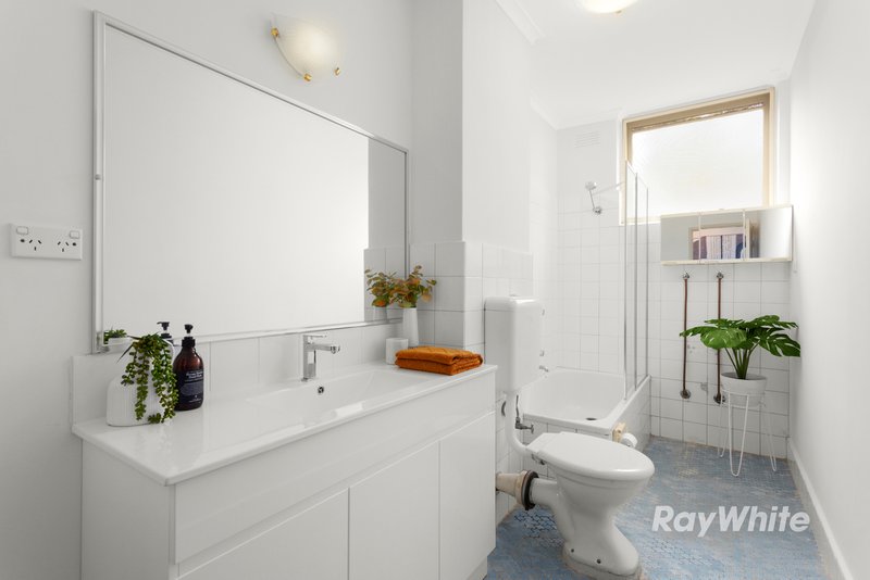 Photo - 14/225 Canterbury Road, St Kilda West VIC 3182 - Image 5