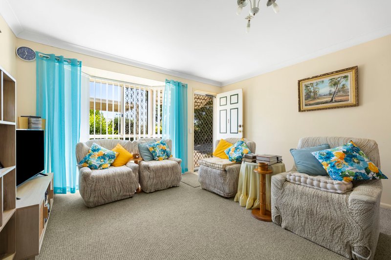 Photo - 1/423 Hume Street, Kearneys Spring QLD 4350 - Image 8