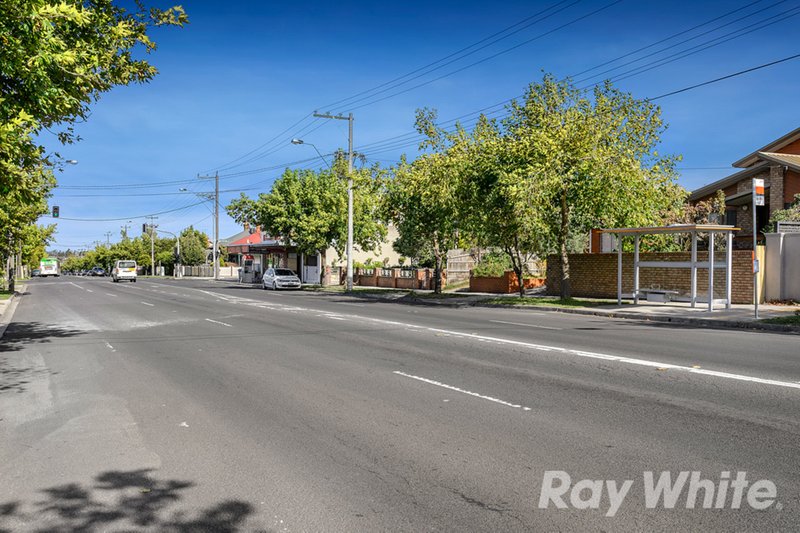 Photo - 14/233 Station Street, Fairfield VIC 3078 - Image 9