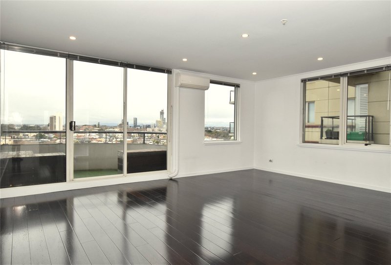 Photo - 142/416 St Kilda Road, Melbourne VIC 3004 - Image 3