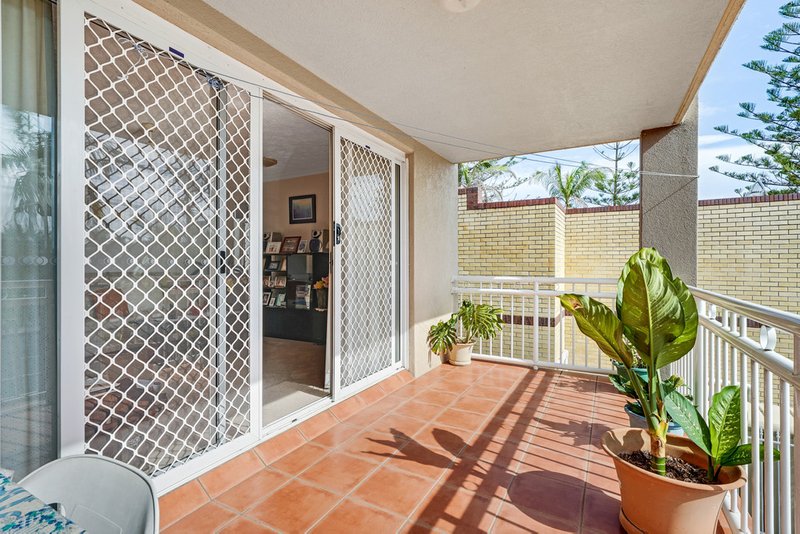 Photo - 14/2489 Gold Coast Highway, Mermaid Beach QLD 4218 - Image 4