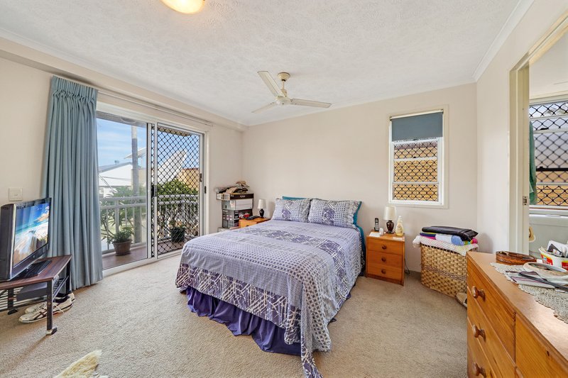 Photo - 14/2489 Gold Coast Highway, Mermaid Beach QLD 4218 - Image 8