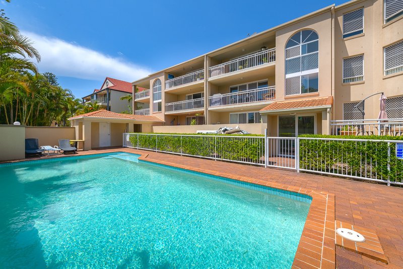 Photo - 14/2489 Gold Coast Highway, Mermaid Beach QLD 4218 - Image 10