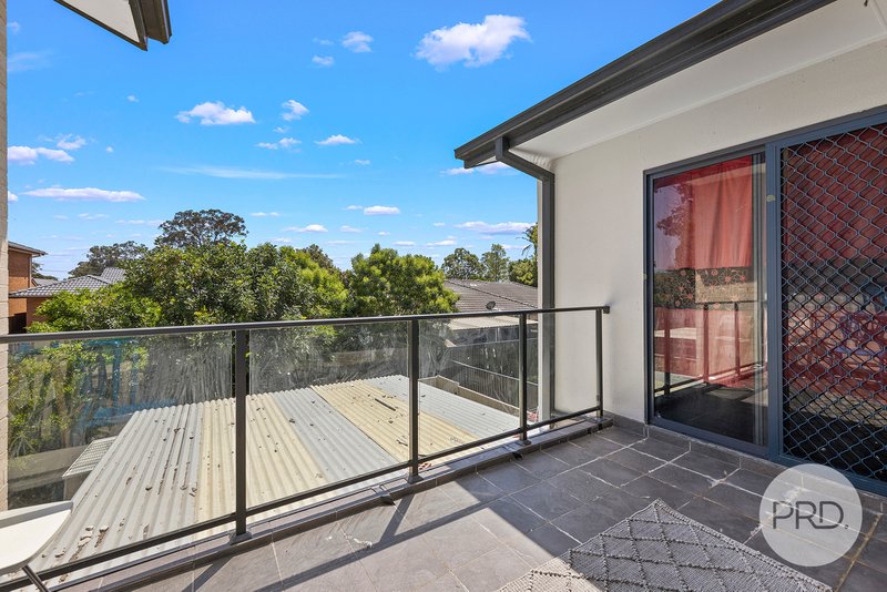 Photo - 14/26 - 28 Third Avenue, Macquarie Fields NSW 2564 - Image 9