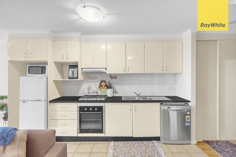 Photo - 14/26-30 Hassall Street, Parramatta NSW 2150 - Image 3