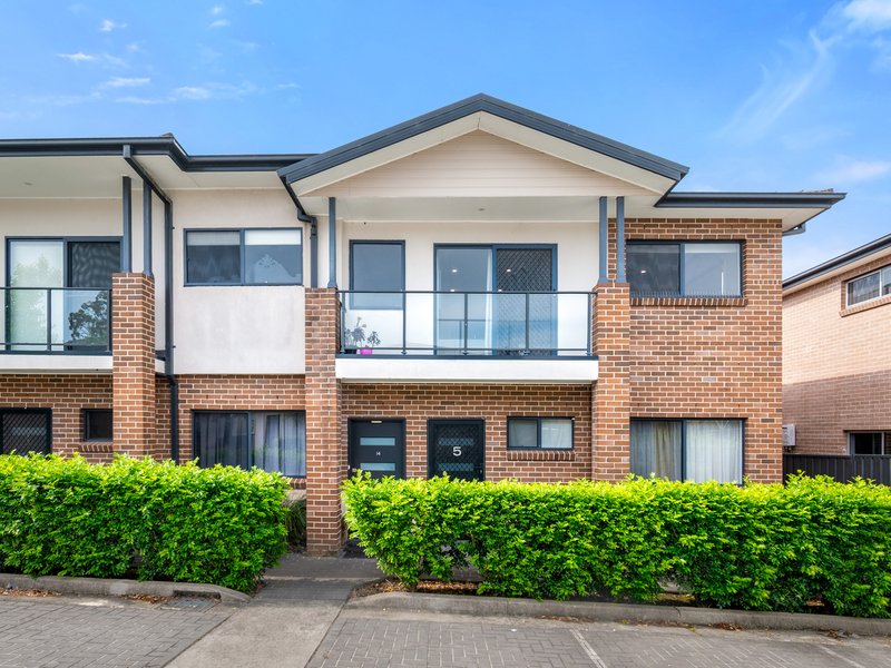 14/26 Third Avenue, Macquarie Fields NSW 2564