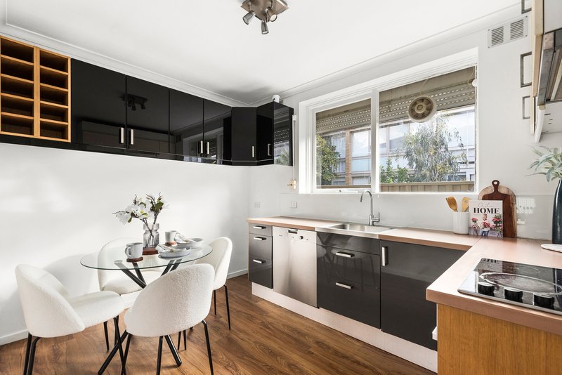 Photo - 1/427 Brunswick Road, Brunswick West VIC 3055 - Image 4