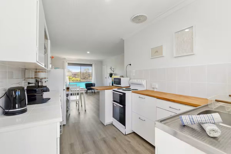 Photo - 14/29 Heard Way, Glendalough WA 6016 - Image 4
