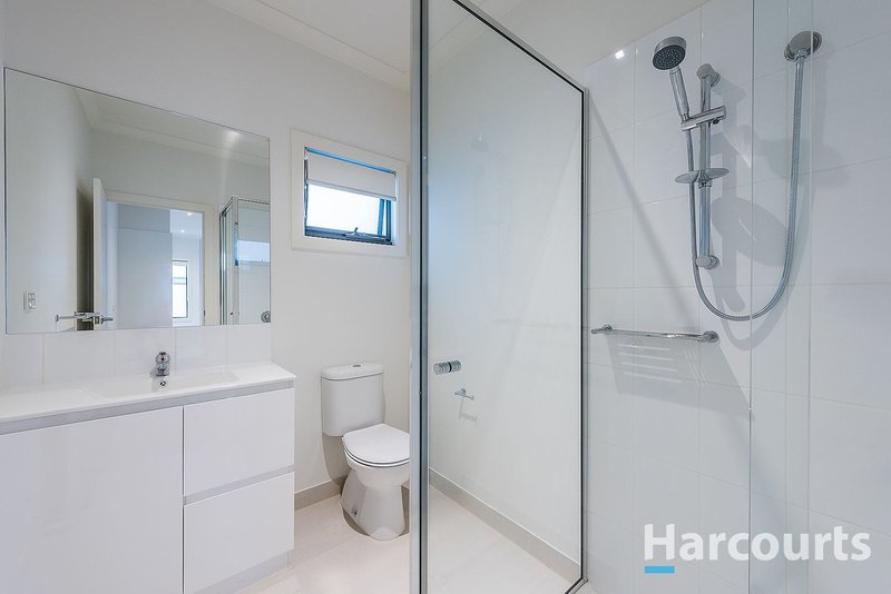 Photo - 14/29 Stamford Crescent, Rowville VIC 3178 - Image 3