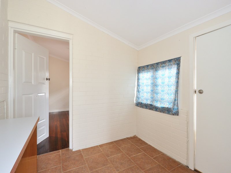 Photo - 142A Lewington Street, Rockingham WA 6168 - Image 6