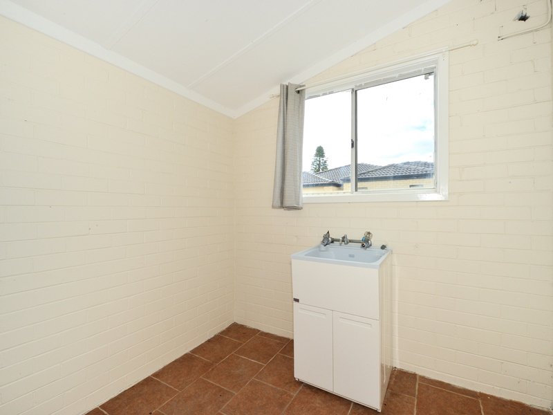 Photo - 142A Lewington Street, Rockingham WA 6168 - Image 7