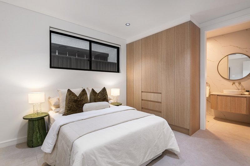 Photo - 1/42B Glenfarne Street, Bexley NSW 2207 - Image 6