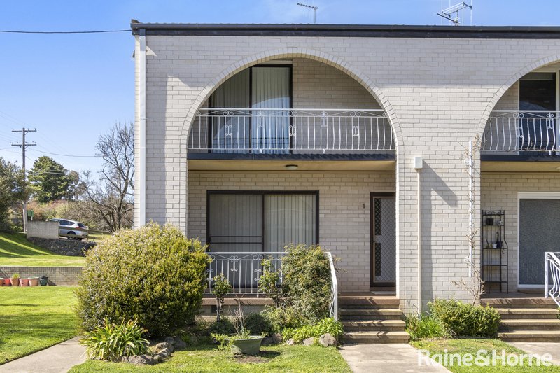 1/43-45 Booth Street, Queanbeyan East NSW 2620