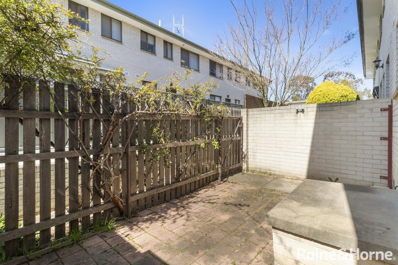 Photo - 1/43-45 Booth Street, Queanbeyan East NSW 2620 - Image 10