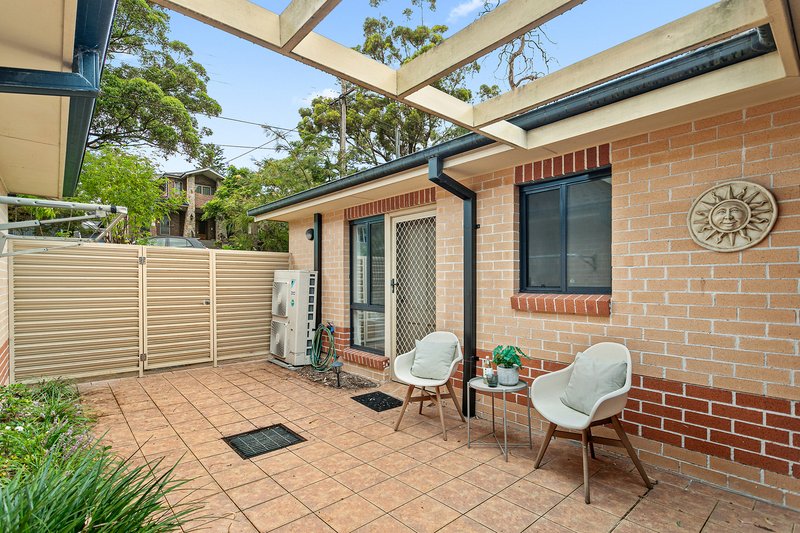 Photo - 1/43-47 Clarke Street, Peakhurst NSW 2210 - Image 2