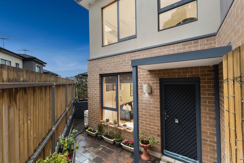 Photo - 14/3-5 Milton Street, Ferntree Gully VIC 3156 - Image 2