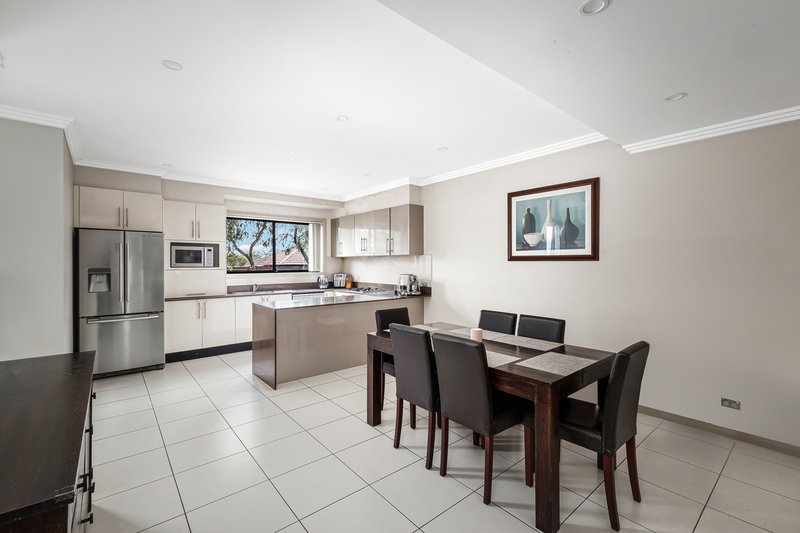 Photo - 14/3-7 James Street, Baulkham Hills NSW 2153 - Image 5