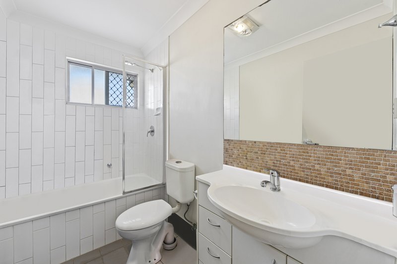 Photo - 1/43 Brisbane Crescent, Deception Bay QLD 4508 - Image 10