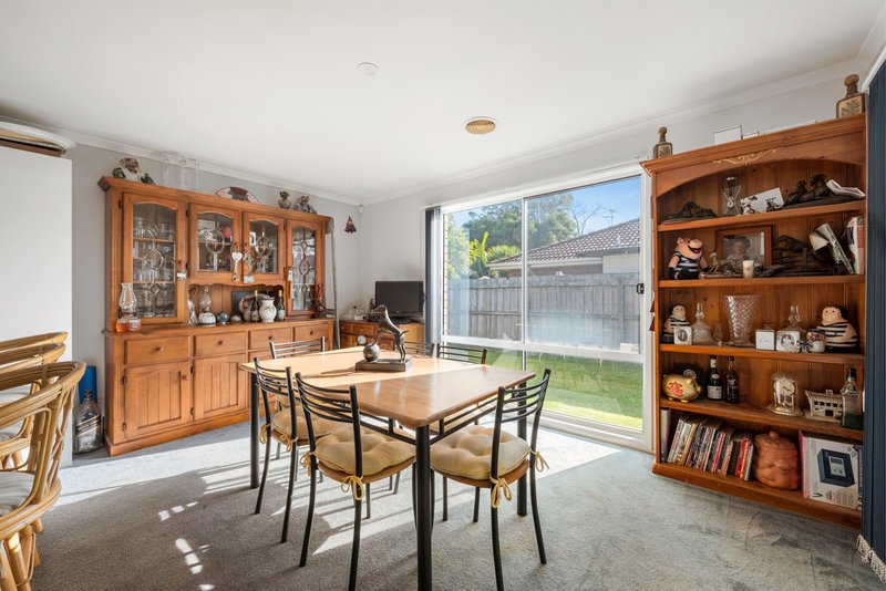 Photo - 143 Carrum Woods Drive, Carrum Downs VIC 3201 - Image 3