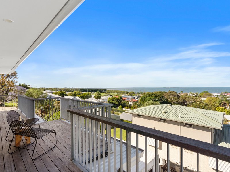 Photo - 143 Coreen Street, Wynnum QLD 4178 - Image 5