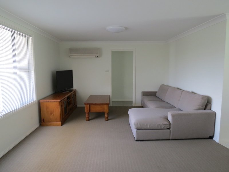 Photo - 1/43 Dewhurst Street, Quirindi NSW 2343 - Image 2