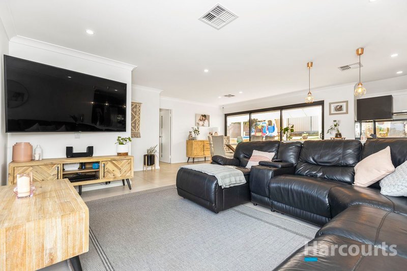 Photo - 143 Eddystone Avenue, Craigie WA 6025 - Image 3