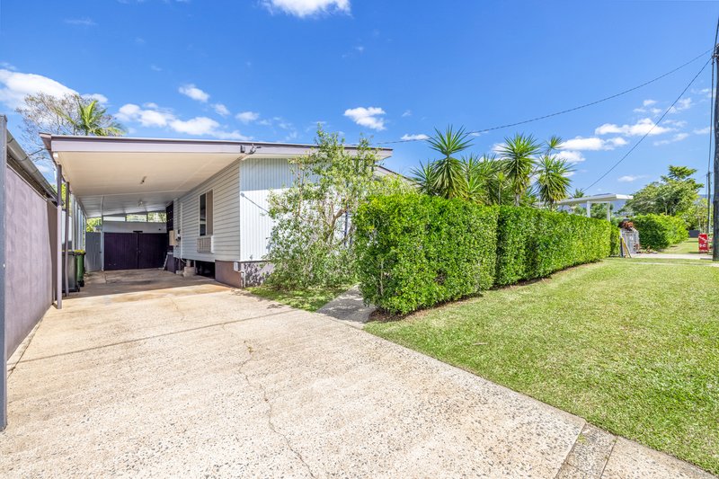 Photo - 143 Greenslopes Street, Edge Hill QLD 4870 - Image 3