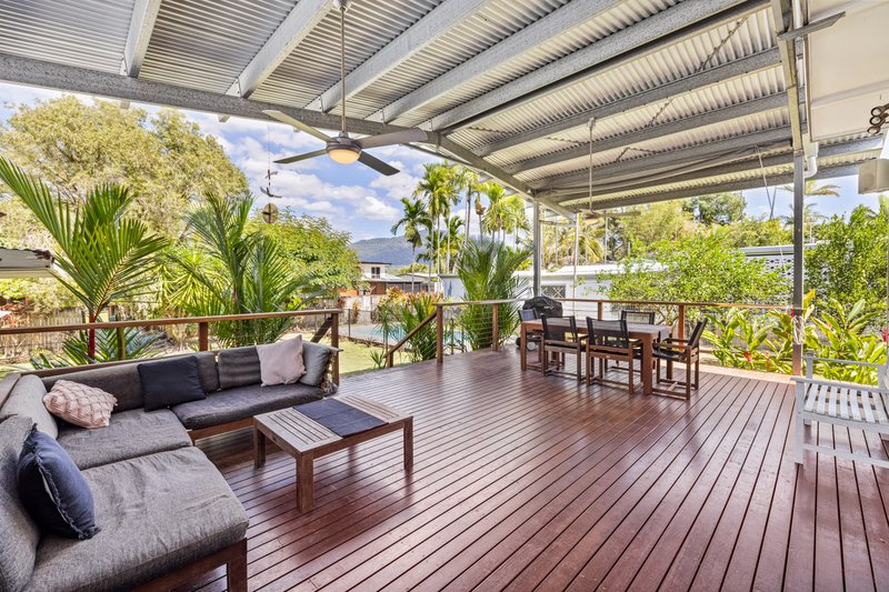 Photo - 143 Greenslopes Street, Edge Hill QLD 4870 - Image 14