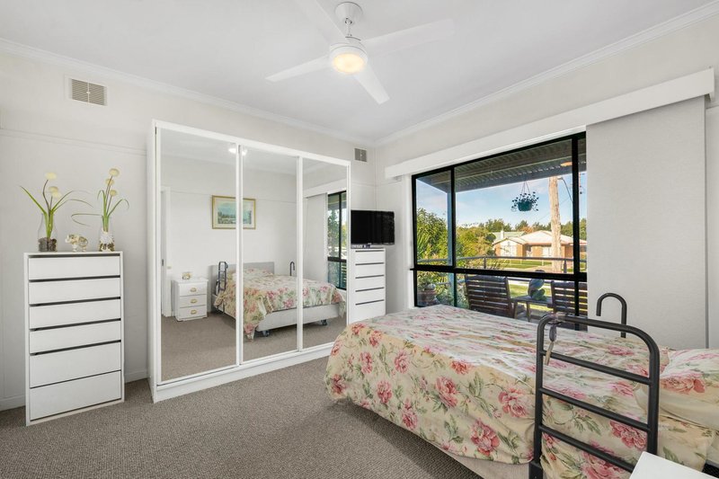 Photo - 143 Holdsworth Road, North Bendigo VIC 3550 - Image 6