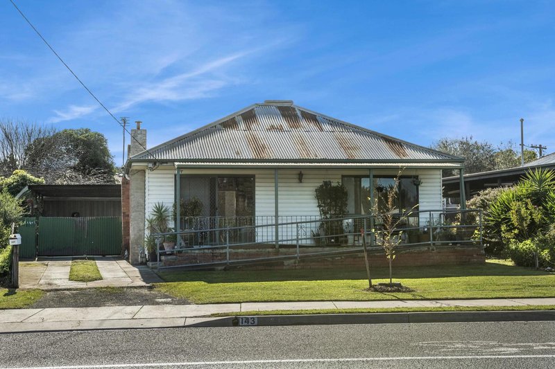 Photo - 143 Holdsworth Road, North Bendigo VIC 3550 - Image 13