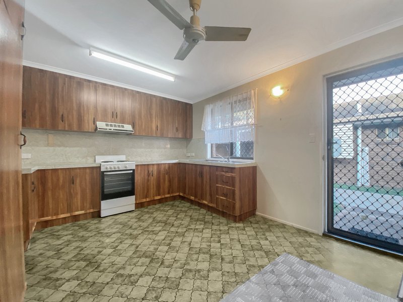 Photo - 1/43 Holland Street, West Mackay QLD 4740 - Image 4