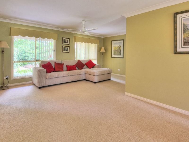 Photo - 143 Merluna Road, Park Ridge South QLD 4125 - Image 4