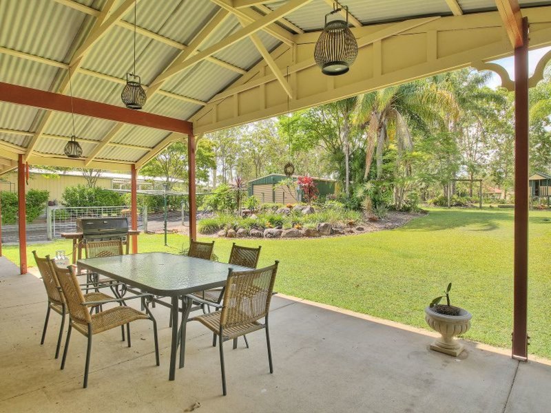 Photo - 143 Merluna Road, Park Ridge South QLD 4125 - Image 5