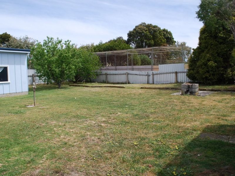 Photo - 143 Old Bass Highway, Wynyard TAS 7325 - Image 6