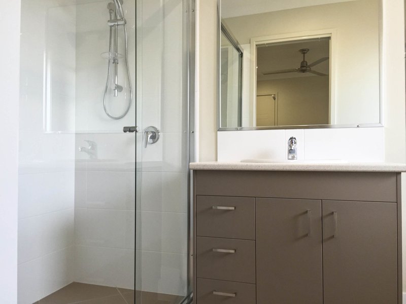 Photo - 1/43 Paradise Road, Burpengary QLD 4505 - Image 8