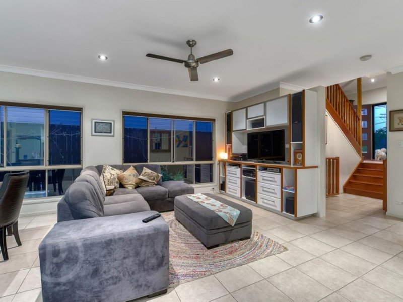 Photo - 143 Pozieres Road, Tarragindi QLD 4121 - Image 3