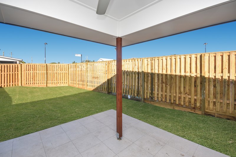Photo - 1/43 Simpatico Street, Morayfield QLD 4506 - Image 12