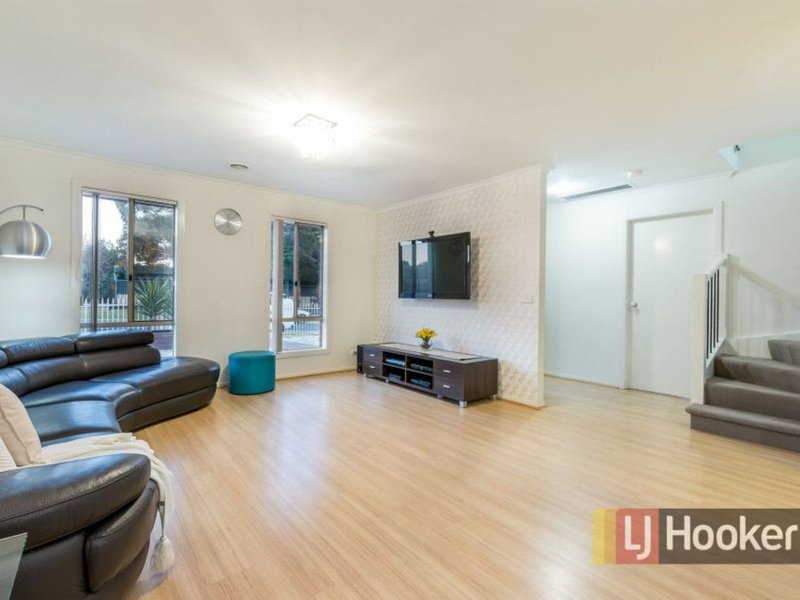 Photo - 1/43 Somerville Road, Hampton Park VIC 3976 - Image 5