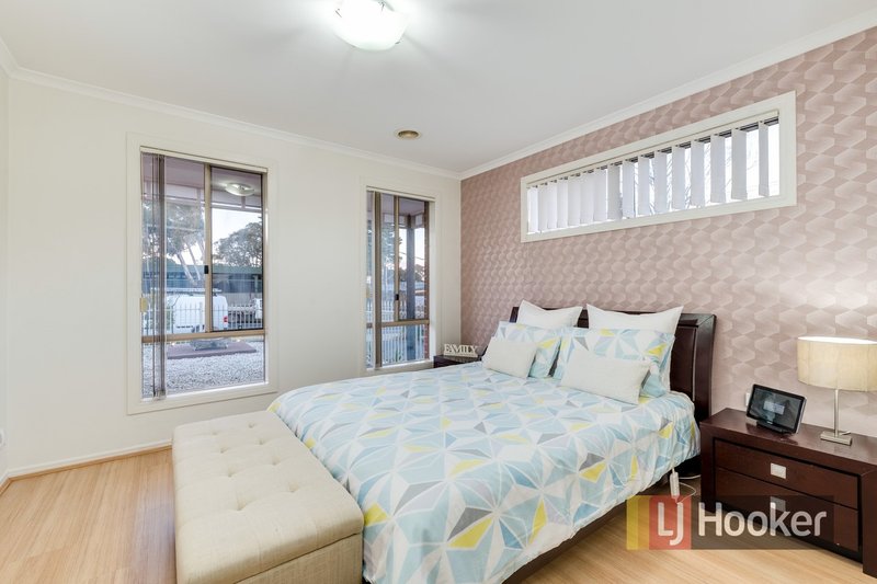 Photo - 1/43 Somerville Road, Hampton Park VIC 3976 - Image 6