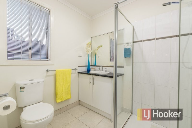 Photo - 1/43 Somerville Road, Hampton Park VIC 3976 - Image 7