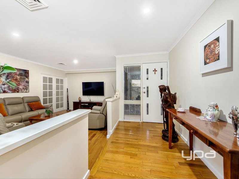 Photo - 143 Sunshine Avenue, St Albans VIC 3021 - Image 3