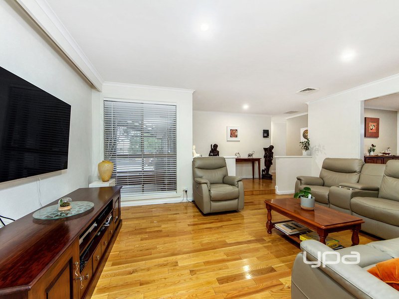 Photo - 143 Sunshine Avenue, St Albans VIC 3021 - Image 5