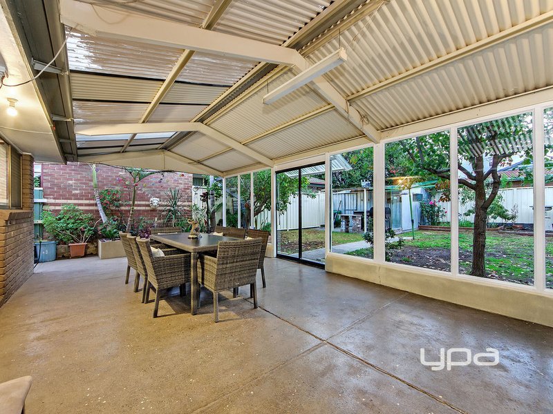 Photo - 143 Sunshine Avenue, St Albans VIC 3021 - Image 13