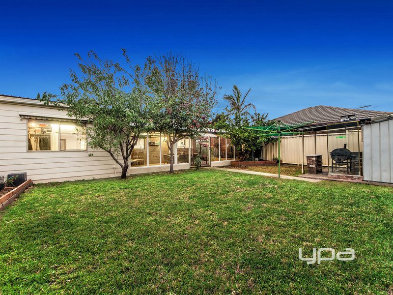 Photo - 143 Sunshine Avenue, St Albans VIC 3021 - Image 14