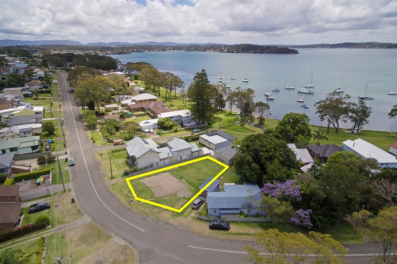 143 Watkins Road, Wangi Wangi NSW 2267