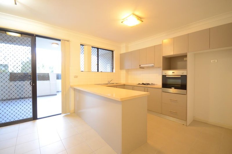 Photo - 14/30-32 Lydbrook Street, Westmead NSW 2145 - Image 2
