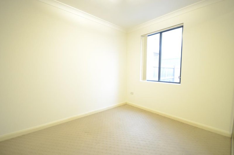 Photo - 14/30-32 Lydbrook Street, Westmead NSW 2145 - Image 3