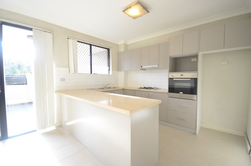 Photo - 14/30-32 Lydbrook Street, Westmead NSW 2145 - Image 7