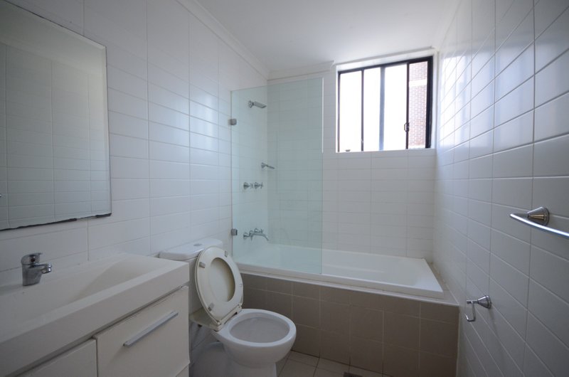 Photo - 14/30-32 Lydbrook Street, Westmead NSW 2145 - Image 8