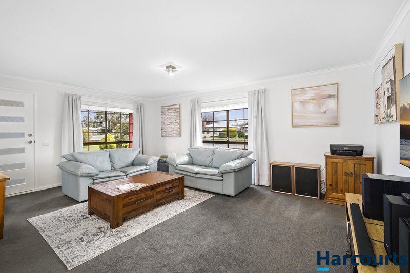 Photo - 1/430 Gillies Street North, Wendouree VIC 3355 - Image 6